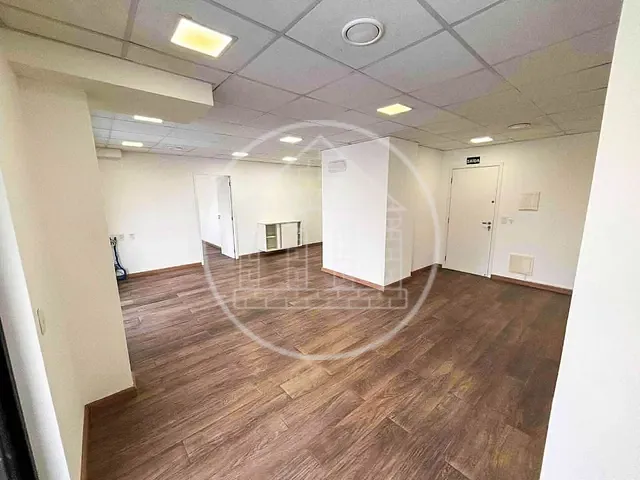 Sala com 105m², para alugar, no bairro Butantã em São Paulo