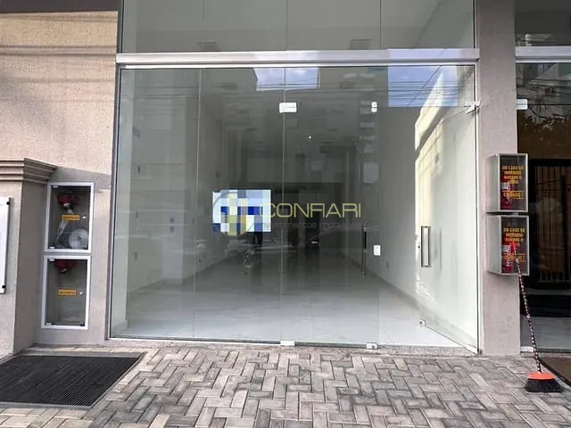 Sala para alugar, no bairro Centro em Itapema