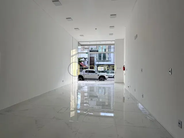 Sala para alugar, no bairro Centro em Itapema