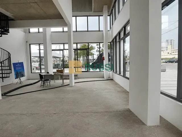 Sala com 125m², para alugar, no bairro Jardim das Colinas em São José dos Campos