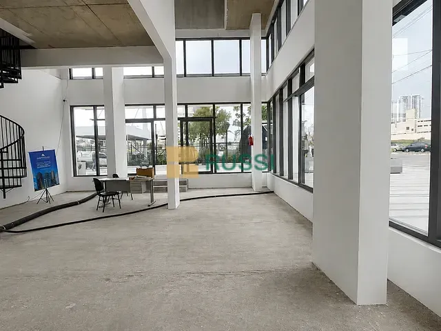 Sala com 125m², para alugar, no bairro Jardim das Colinas em São José dos Campos
