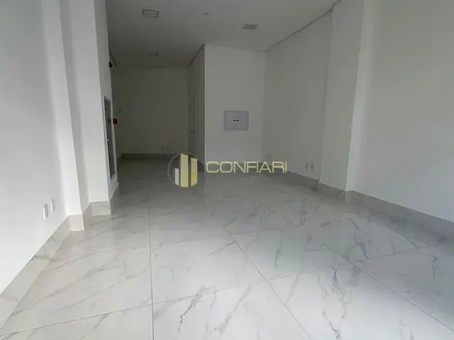 Sala para alugar, no bairro Centro em Itapema