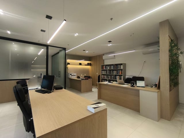 Sala para alugar, no bairro Gleba Palhano em Londrina