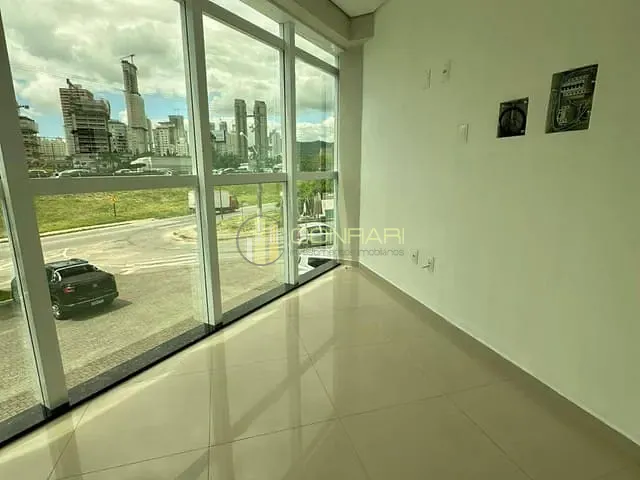 Sala para alugar, no bairro Casa Branca em Itapema