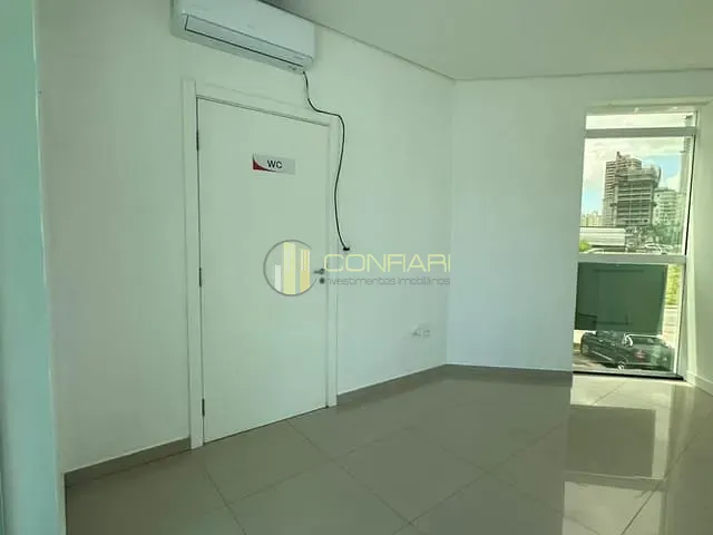 Sala para alugar, no bairro Casa Branca em Itapema