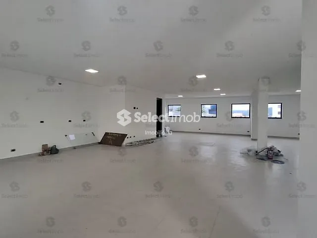 Sala com 200m², para alugar, no bairro Matriz em Mauá
