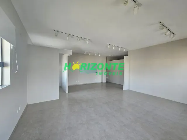 Sala com 64m², para alugar, no bairro Urbanova em São José dos Campos