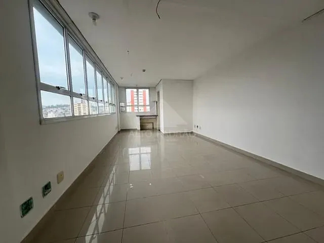 Sala com 29m², à venda, no bairro Vila Bocaina em Mauá