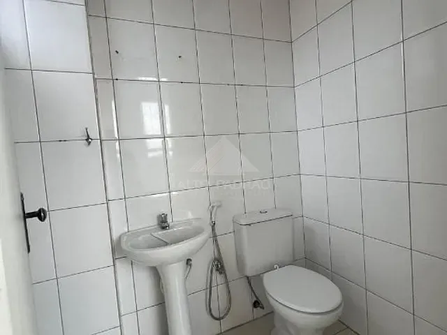 Sala com 29m², à venda, no bairro Vila Bocaina em Mauá