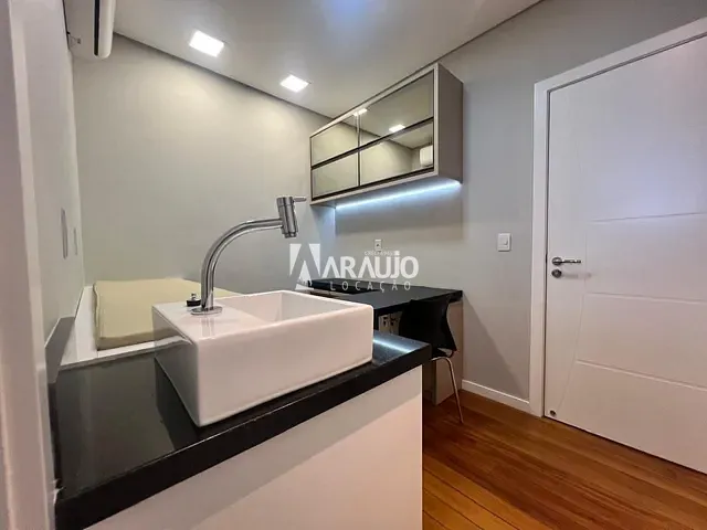 Sala para alugar, no bairro Centro em Itajaí
