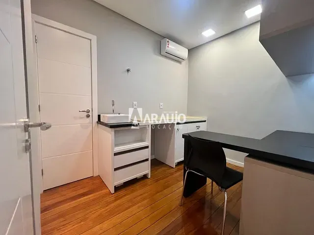Sala para alugar, no bairro Centro em Itajaí