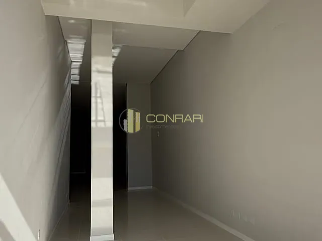 Sala para alugar, no bairro Centro em Itapema