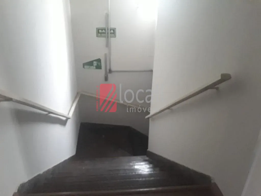 Conjunto Comercial / Sala  para aluguel, 224m² — foto 2 de 19