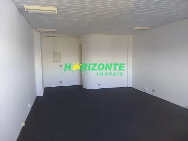 Sala com 36m², à venda ou para alugar, no bairro Jardim São Dimas em São José dos Campos