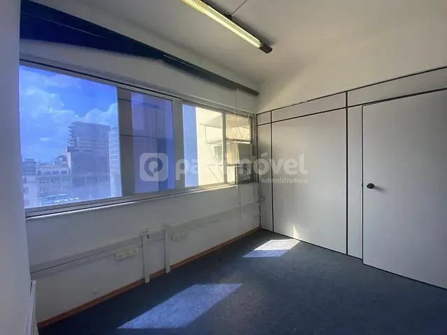 Sala com 53m², para alugar, no bairro Centro em Rio de Janeiro