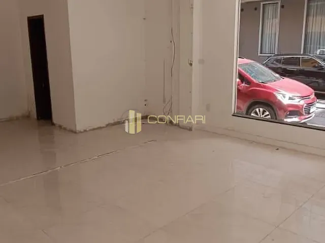 Sala para alugar, no bairro Morretes em Itapema