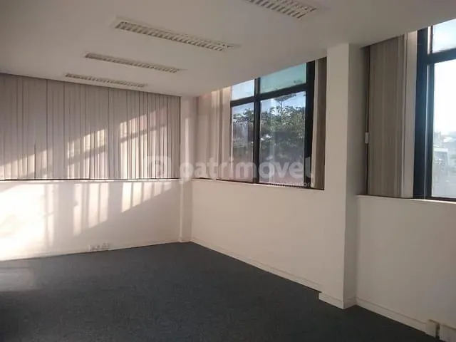 Sala com 286m², à venda, no bairro Barra da Tijuca em Rio de Janeiro