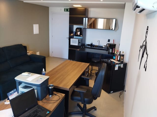 Sala à venda, no bairro Três Vendas em Pelotas