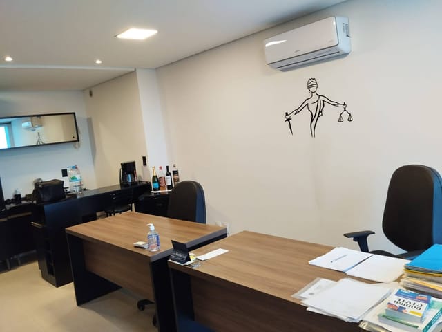 Sala à venda, no bairro Três Vendas em Pelotas
