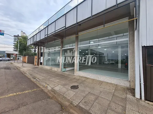 Sala com 330m², para alugar, no bairro Imperial em Concórdia