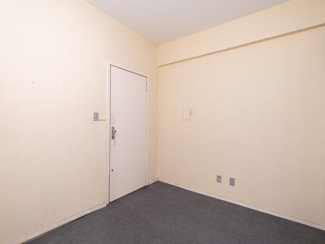 Sala para alugar, no bairro Centro em Pelotas
