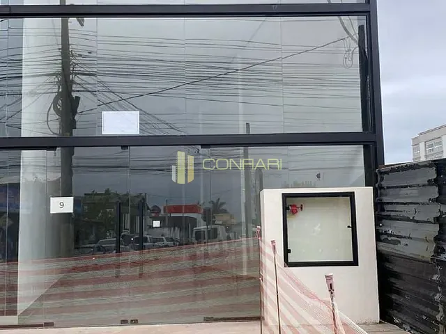 Sala para alugar, no bairro Pereque em Porto Belo