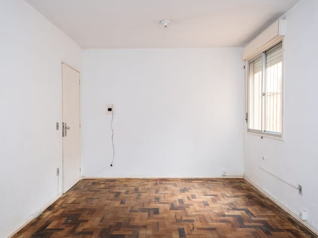 Sala com 37m², para alugar, no bairro Centro em Pelotas