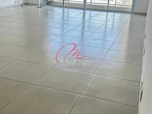 Sala à venda ou para alugar, no bairro Vila Leopoldina em São Paulo