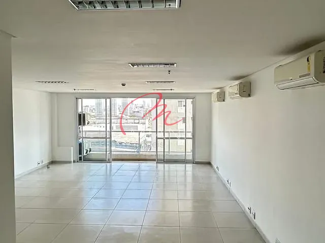 Sala à venda ou para alugar, no bairro Vila Leopoldina em São Paulo