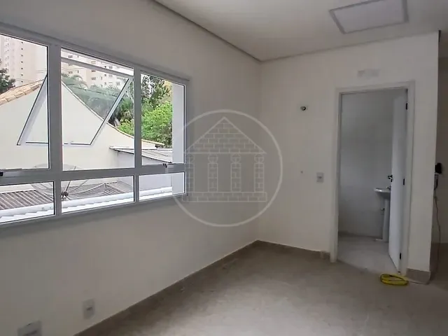 Sala com 30m², para alugar, no bairro Jardim Marajoara em São Paulo