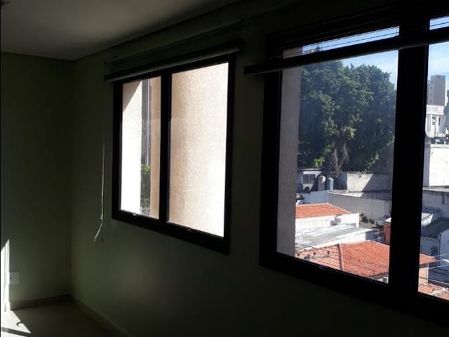Sala com 32m², para alugar, no bairro Penha de França em São Paulo