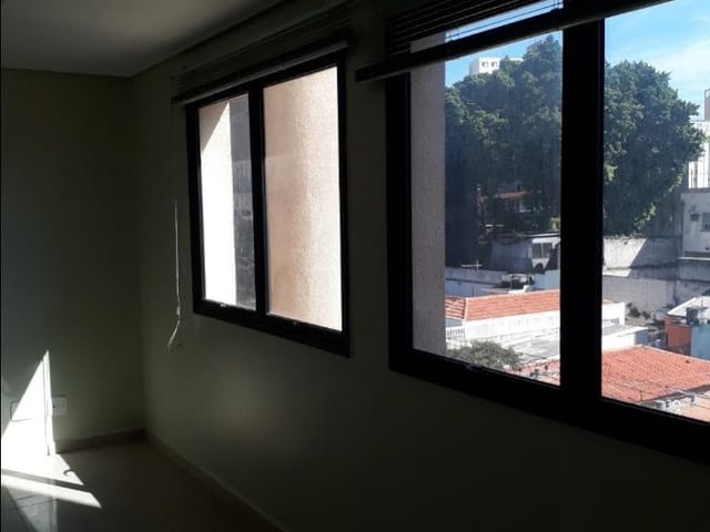 Sala com 32m², para alugar, no bairro Penha de França em São Paulo