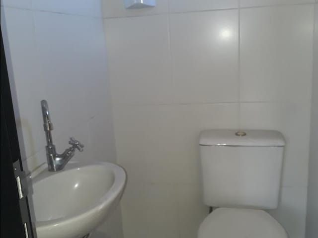 Sala com 32m², para alugar, no bairro Penha de França em São Paulo