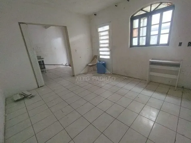 Sala com 60m², para alugar, no bairro Parque São Vicente em Mauá