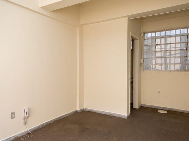 Sala para alugar, no bairro Centro em Pelotas