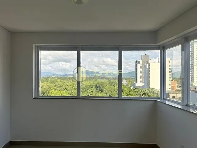 Sala para alugar, no bairro Meia praia em Itapema