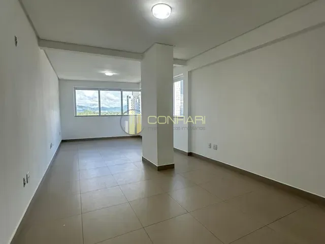 Sala para alugar, no bairro Meia praia em Itapema