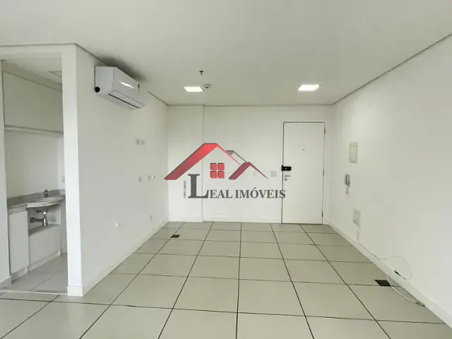 Sala com 31m², para alugar, no bairro Jardim em Santo André