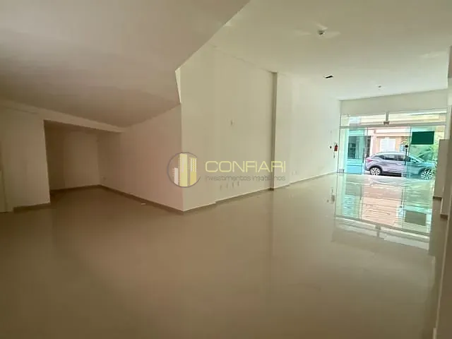 Sala para alugar, no bairro meia praia em Itapema