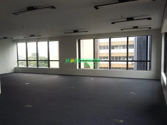 Sala com 95m², para alugar, no bairro Centro em São José dos Campos