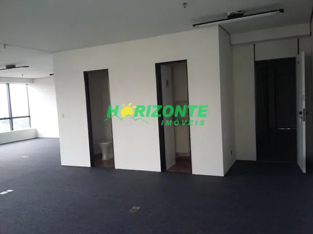 Sala com 95m², para alugar, no bairro Centro em São José dos Campos