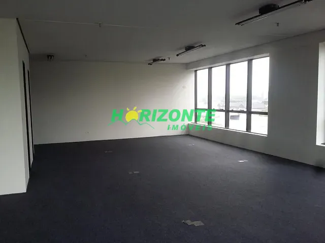 Sala com 95m², para alugar, no bairro Centro em São José dos Campos