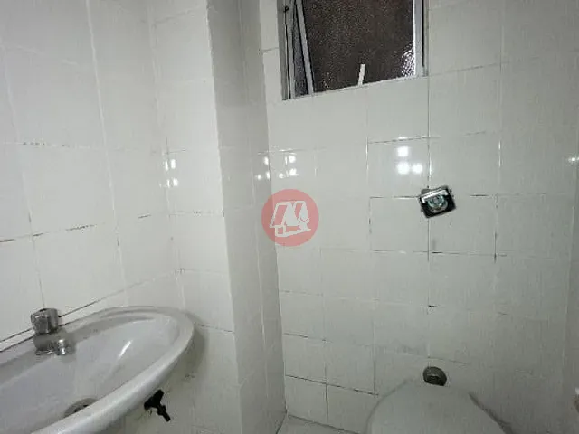 Sala com 100m², para alugar, no bairro Rio Branco em Porto Alegre