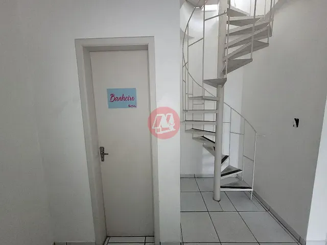 Sala com 100m², para alugar, no bairro Rio Branco em Porto Alegre