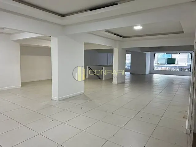 Sala para alugar, no bairro meia praia em Itapema
