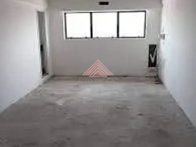 Sala com 32m², à venda, no bairro Vila Bocaina em Mauá