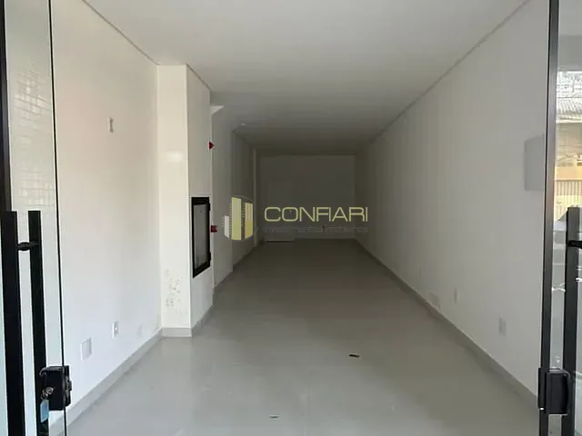 Sala para alugar, no bairro meia praia em Itapema