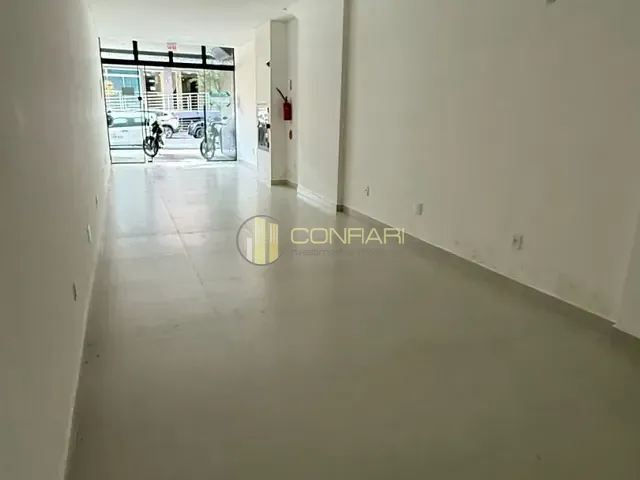 Sala para alugar, no bairro meia praia em Itapema