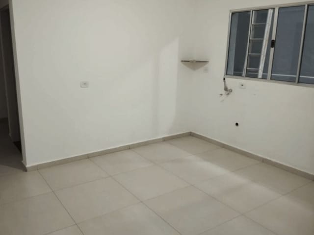 Sala com 120m², para alugar, no bairro Jardim Mituzi em Taboão da Serra
