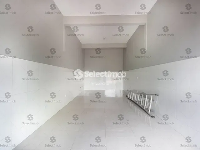 Sala com 21m², para alugar, no bairro Jardim Maringá em Mauá